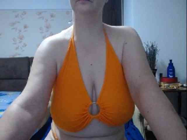 mary-x webcam