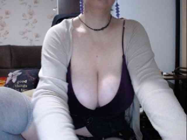 mary-x webcam