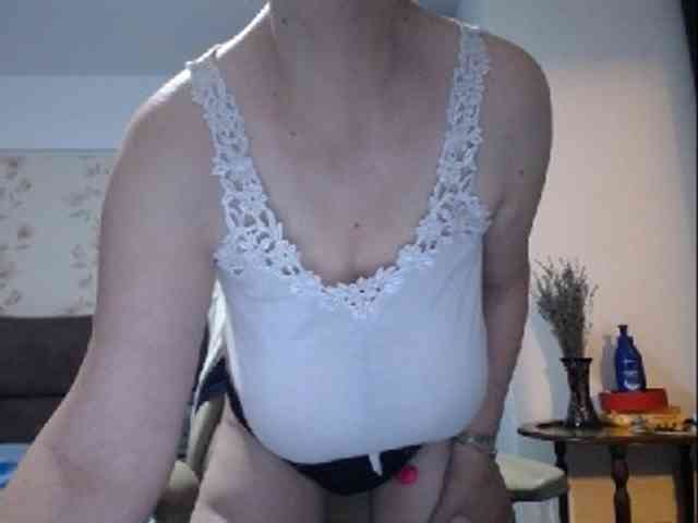 mary-x webcam