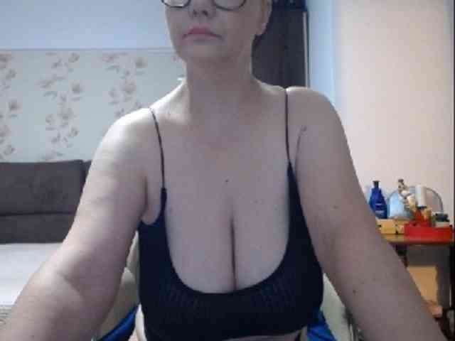 mary-x webcam