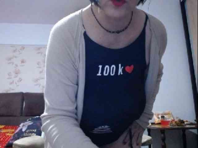 mary-x webcam