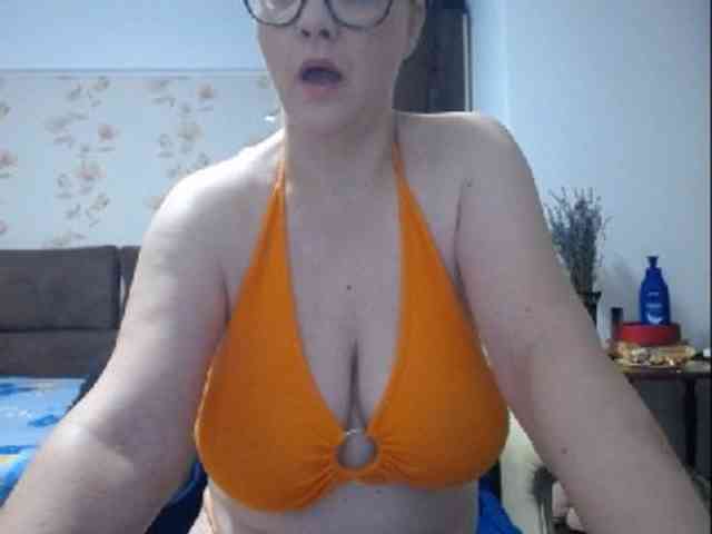 mary-x webcam