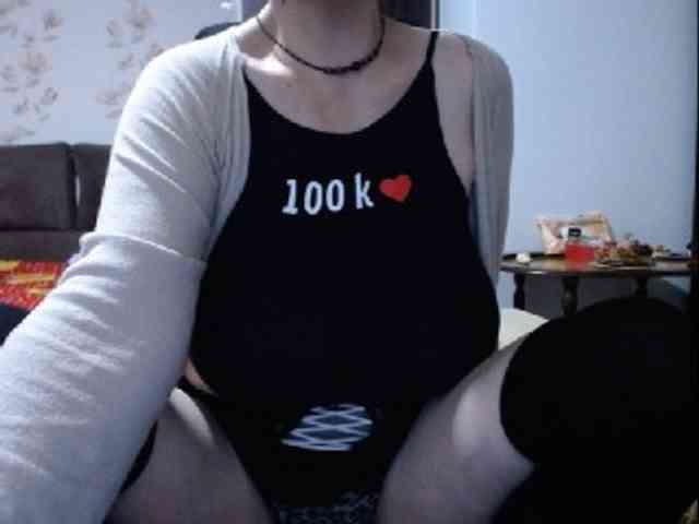 mary-x webcam