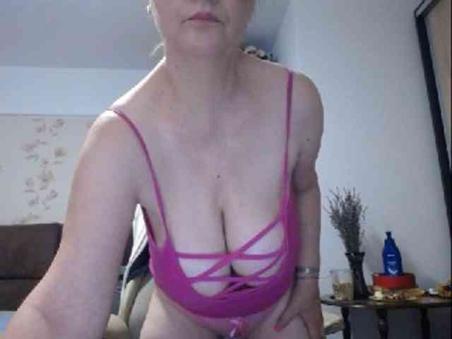 mary-x webcam