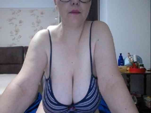 mary-x webcam