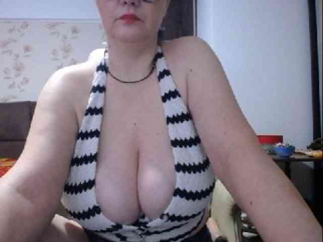 mary-x webcam