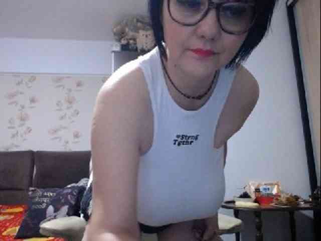 mary-x webcam