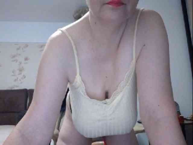 mary-x webcam