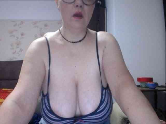 mary-x webcam