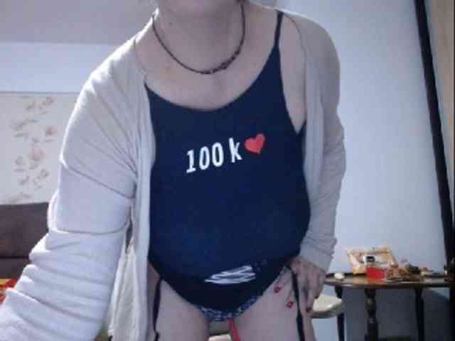 mary-x webcam