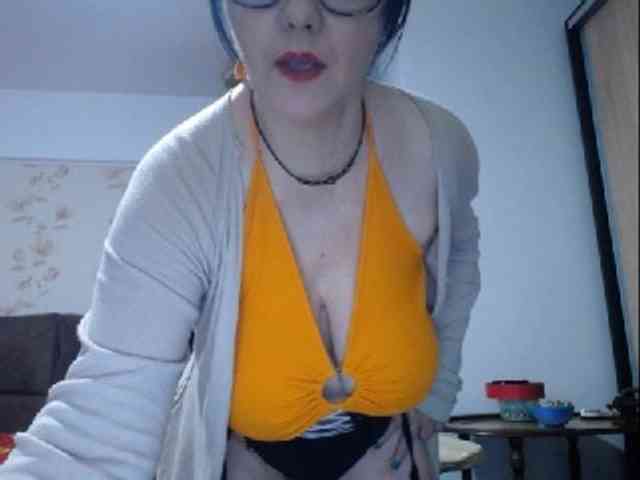 mary-x webcam