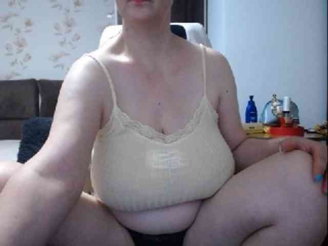 mary-x webcam
