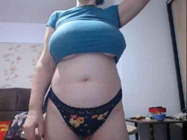 mary-x Live Webcam on BongaCams