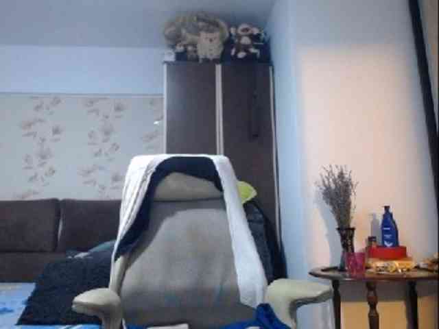 mary-x webcam