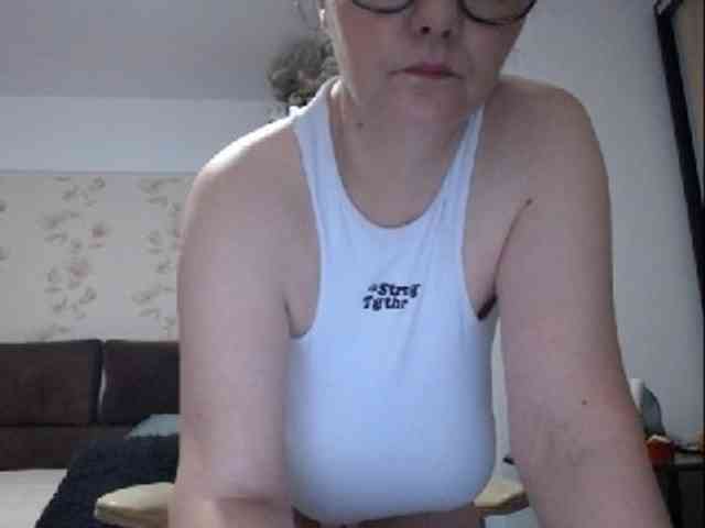 mary-x webcam