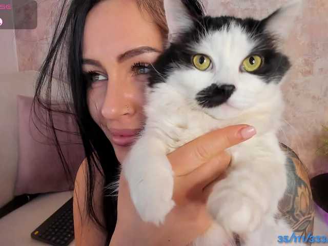 HOTbrunette69's BongaCams show and profile