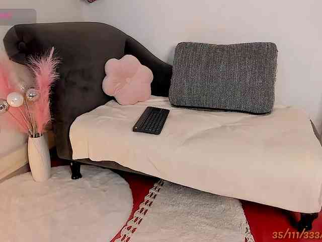 VanessaFox__ webcam