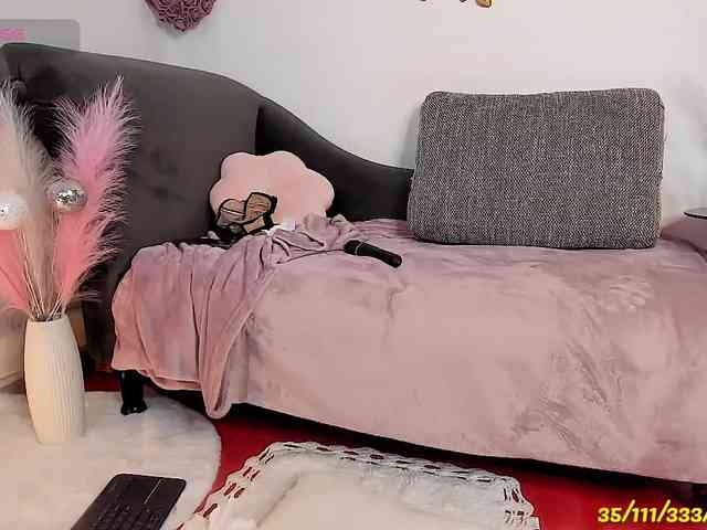 VanessaFox__ webcam