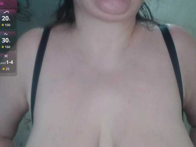 Spinners from BongaCams is Freechat