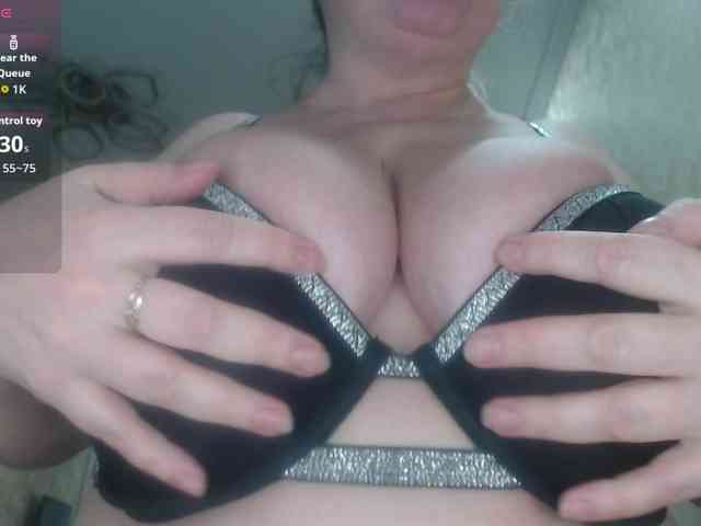 Spinners Live Webcam on BongaCams