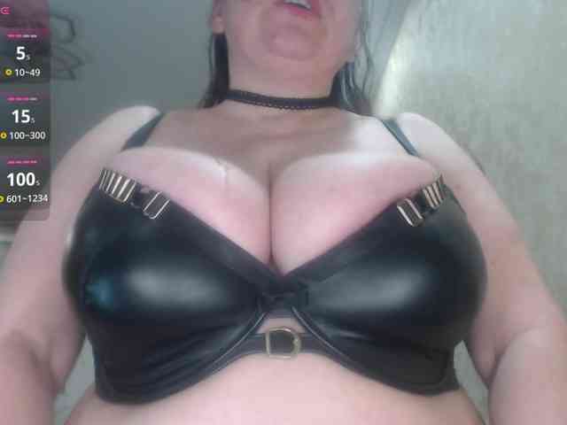 Spinners Live Webcam on BongaCams