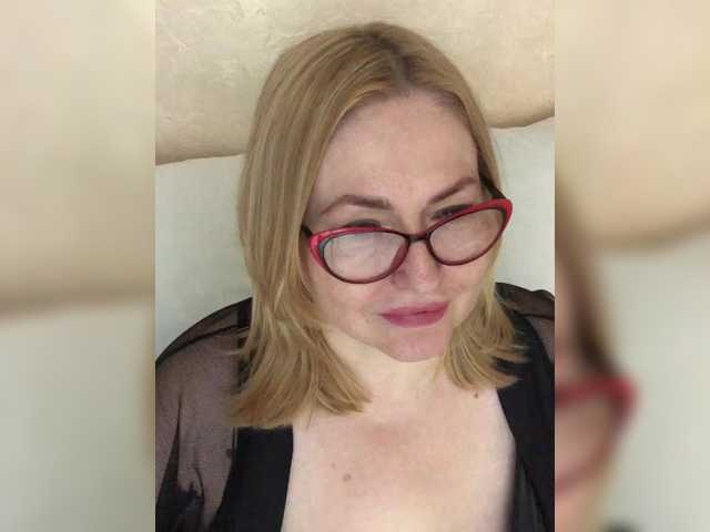 1Darina's BongaCams show and profile