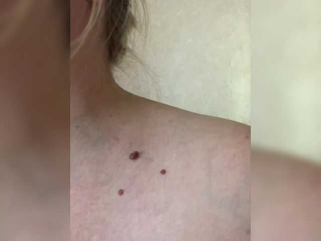 1Darina's BongaCams show and profile