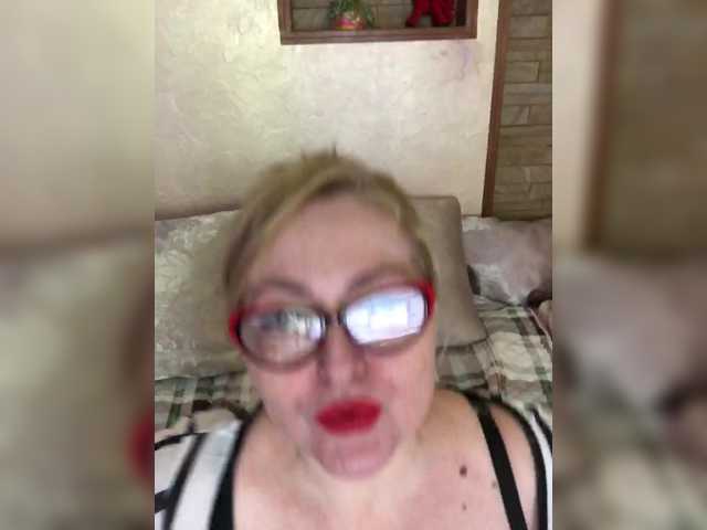 1Darina's BongaCams show and profile