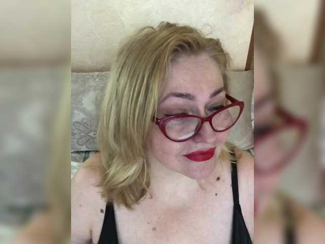 1Darina's BongaCams show and profile