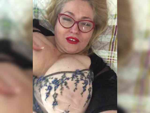 MMMGoddess webcam