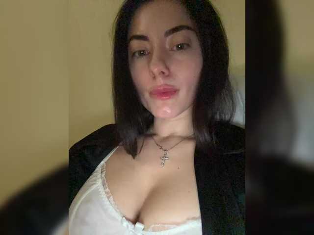 annasexyyy's BongaCams show and profile