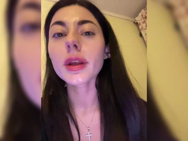 le modèle AB_runette est en webcam porno dans un show sur le site bongacams, il possède les tags suivants: White/Caucasian,Brunette,Shaved