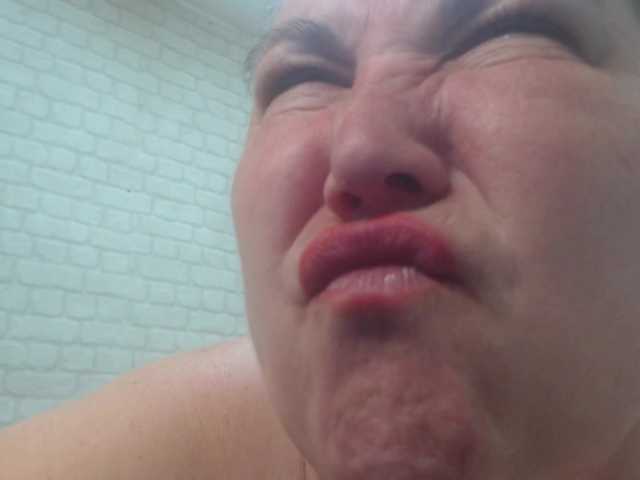 emmasquirt69 live sex show