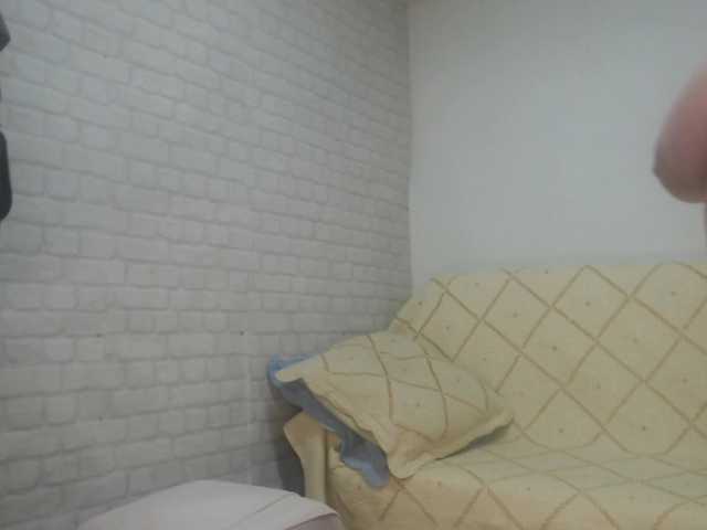 emmasquirt69 live sex