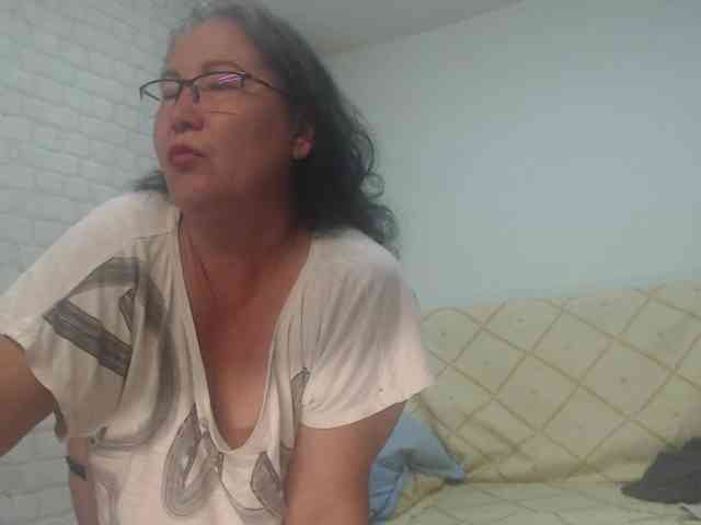 emmasquirt69 webcam