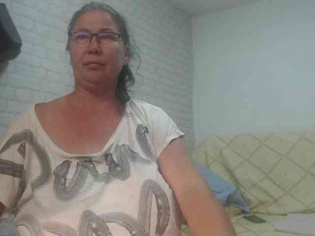 emmasquirt69 webcam