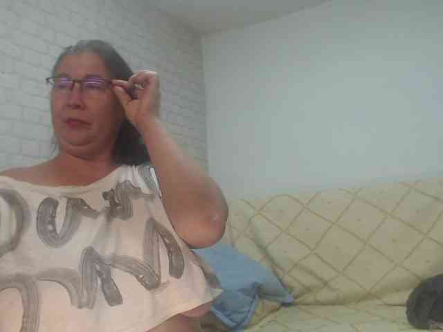 emmasquirt69 webcam