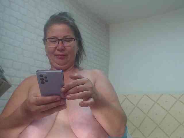 emmasquirt69 webcam