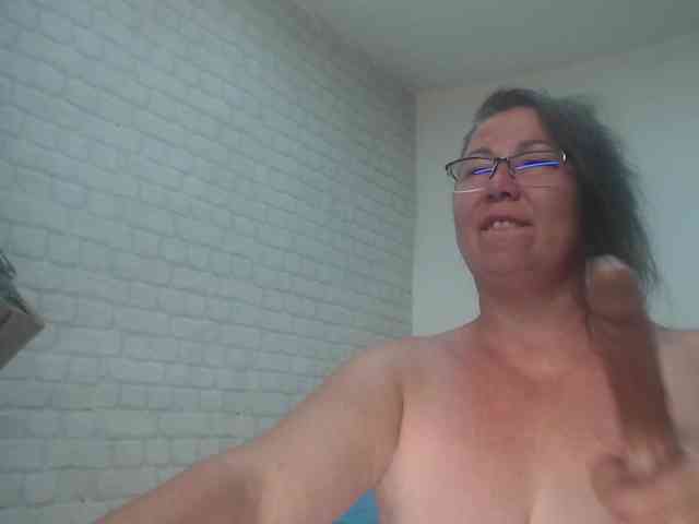 emmasquirt69 webcam
