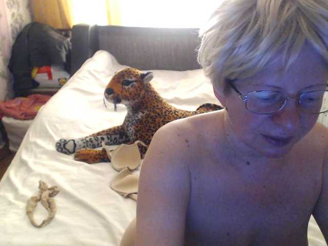  CrazzyBitch chat room