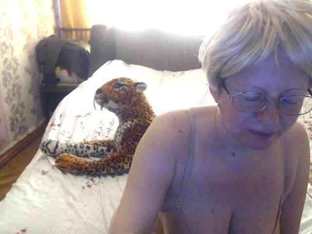CrazzyBitch webcam