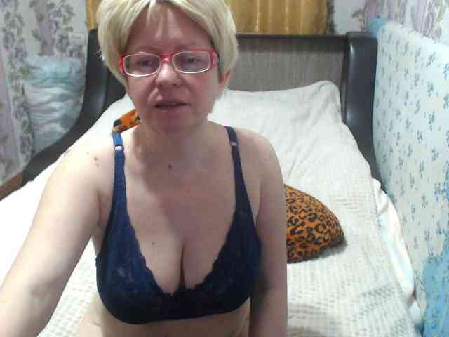 CrazzyBitch webcam