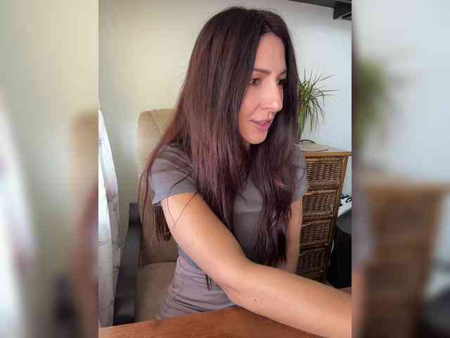 _Happy_Lady_ webcam