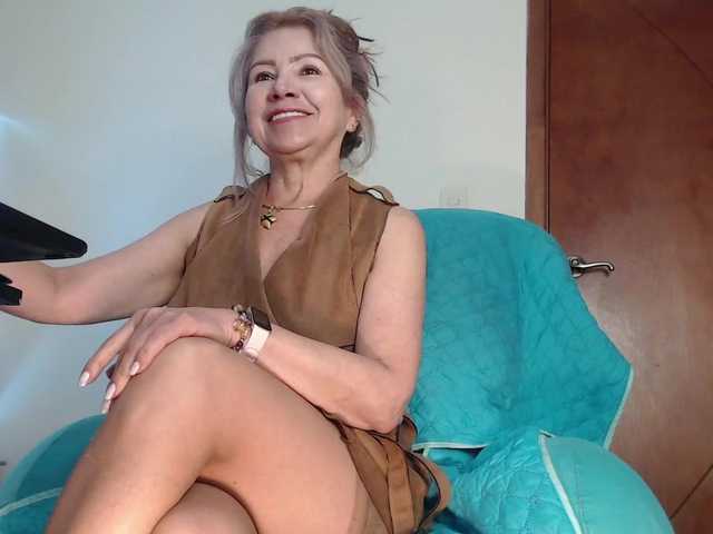 Ladylucky's BongaCams show and profile