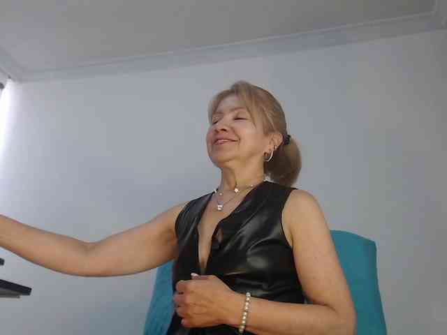 Ladylucky webcam