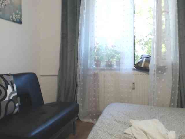 JullieMilf webcam