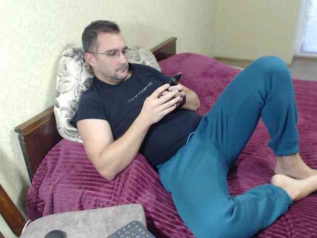 Aleksandr-- Aleksandr--