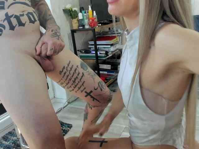 chat free Tattoo-couple