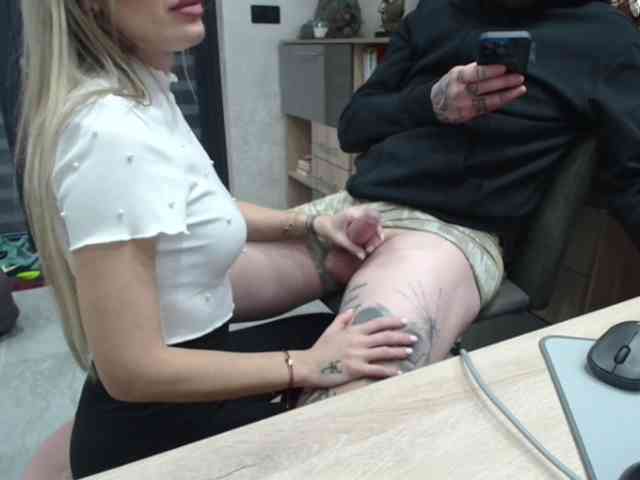 tattoo-couple webcam