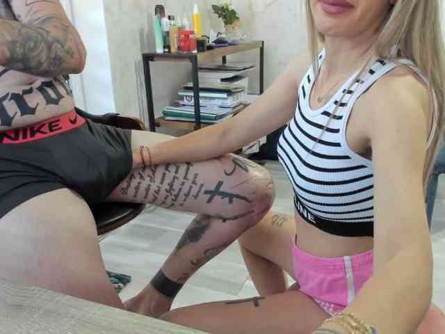 Модель: tattoo-couple